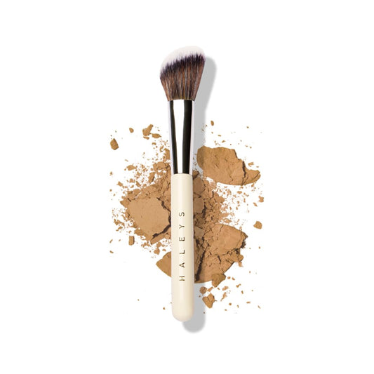 HALEYS Contour Brush VEGAN + CRUELTY-FREE, Angled & Tapered with Fluffy Bristles, Ideal for powder, cream, liquid, Use with blush, contour, bronzer, Sustainable Wood