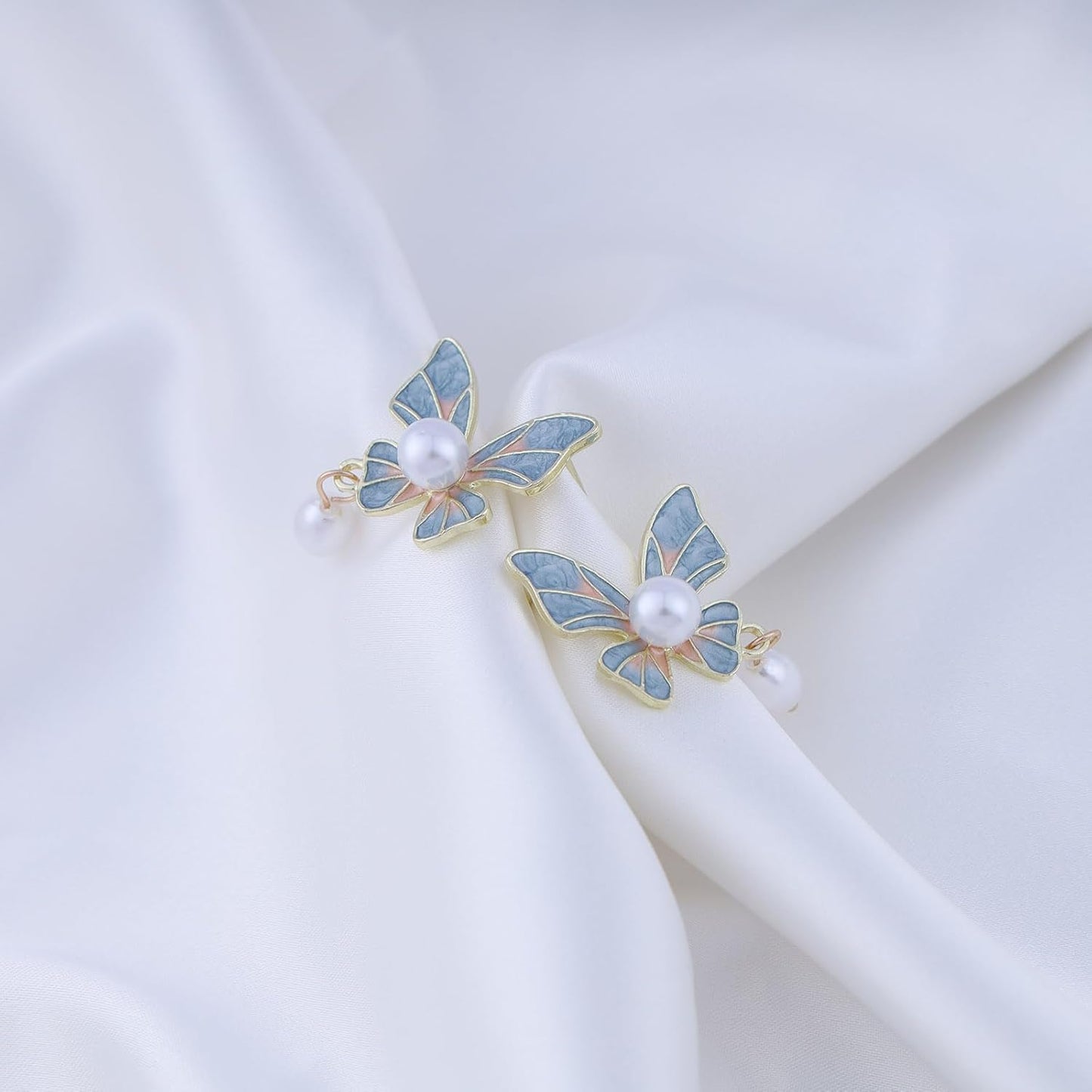 Boho Acrylic Butterfly Pearl Drop Earrings Gold Pearl Dangle Earrings Blue Enamel Butterfly Earrings Vintage Resin Butterfly Stud Earrings Jewelry for Women