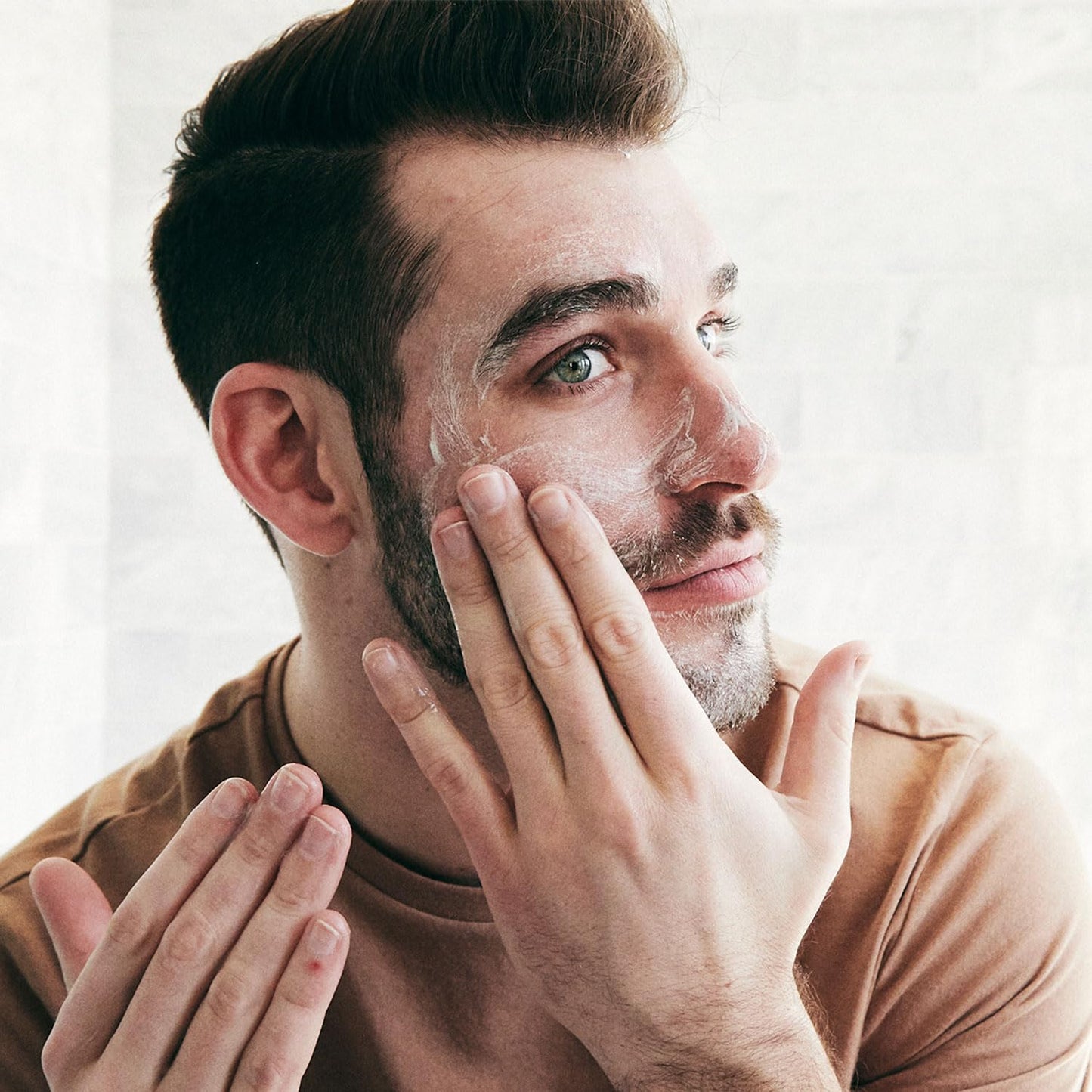 Brickell Men's Daily Defense SPF20 Face Moisturizer for Men, Natural & Organic, Zinc Oxide Face Moisturizing Mineral Sunscreen, Hydrates & Protects Skin Against Harmful UVA/B rays, 3.4oz, Unscented