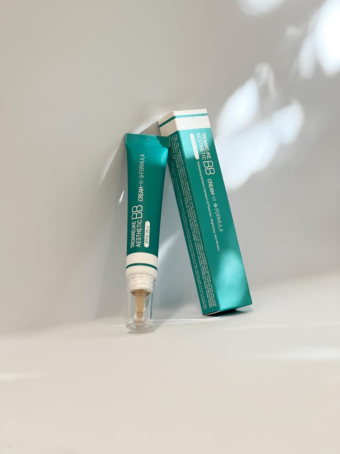 TROIAREUKE Aesthetic BB Cream H+ Formula SPF50+ PA+++, Lightweight Blemish Balm, Tinted Moisturizer with Medium Coverage, Lasting Foundation Makeup Base for Oily Skin | Korean Beauty Makeup