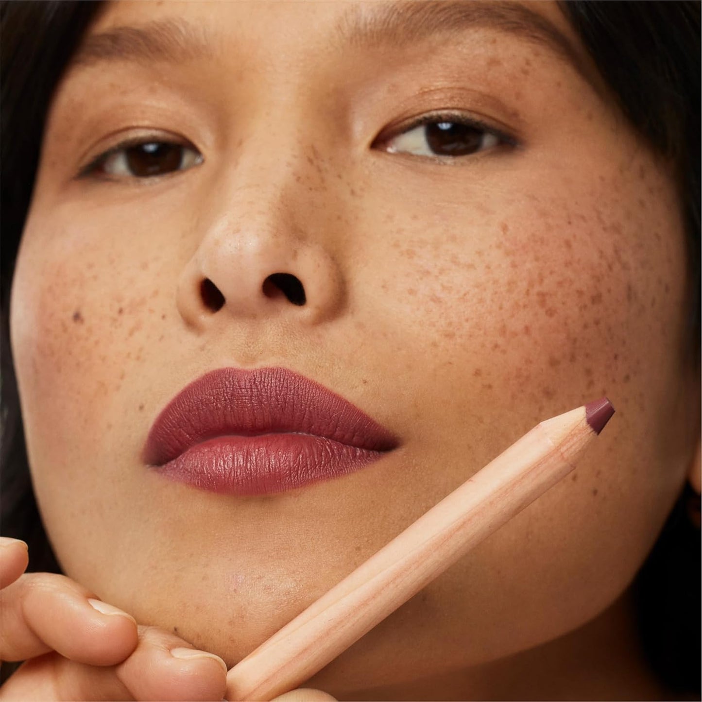 ILIA - Lip Sketch Hydrating Crayon | Hydrate, Plump, Smooth, Strengthen | Long Lasting up to 12-Hours, Bleed-Resistant, Soft-Matte | Barrier-Building, Non-Toxic, Cruelty-Free (Gala)